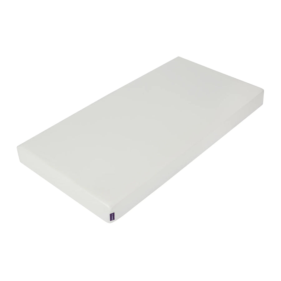 Clevamama ClevaFoam® Baby Mattress – breathable, hypoallergenic cot mattress designed to support infant spinal alignment and protect against flat head syndrome. Features advanced ClevaFoam® technology for optimal comfort, airflow, and pressure relief, ideal for newborns and toddlers’ safe and healthy sleep.