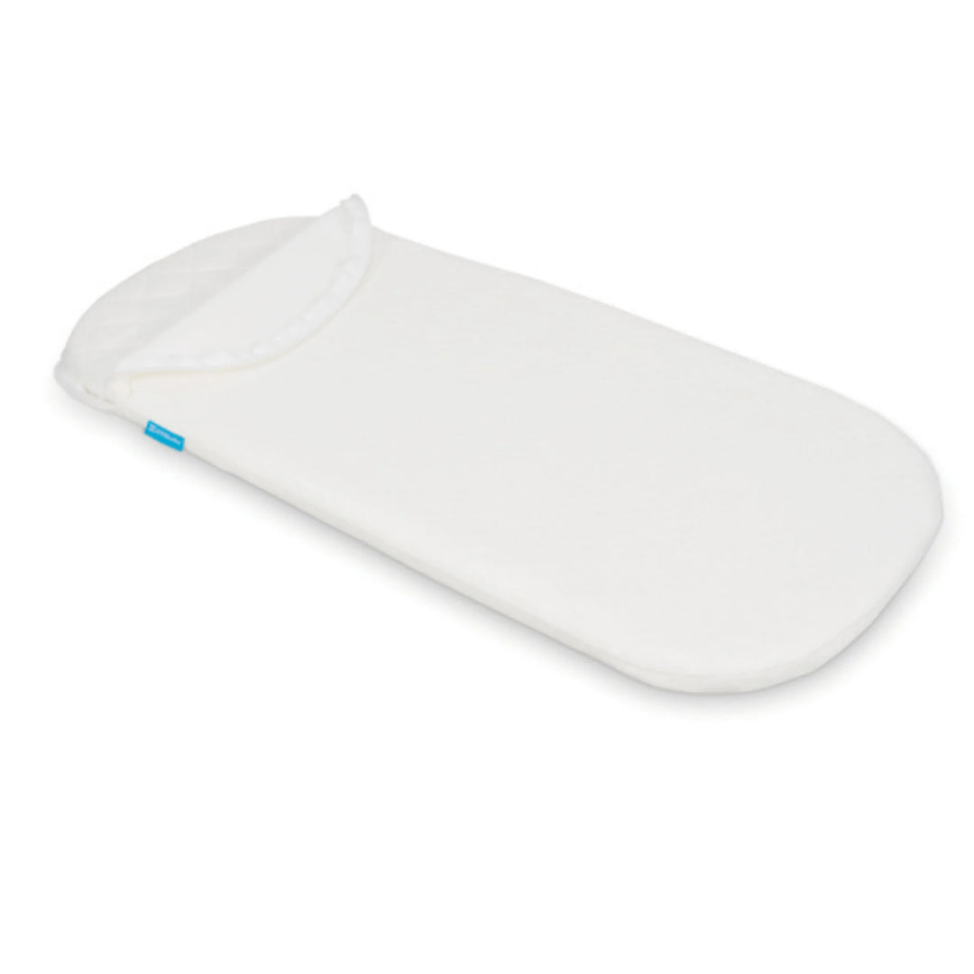 UPPAbaby carrycot/bassinet mattress cover in white, fitted on mattress