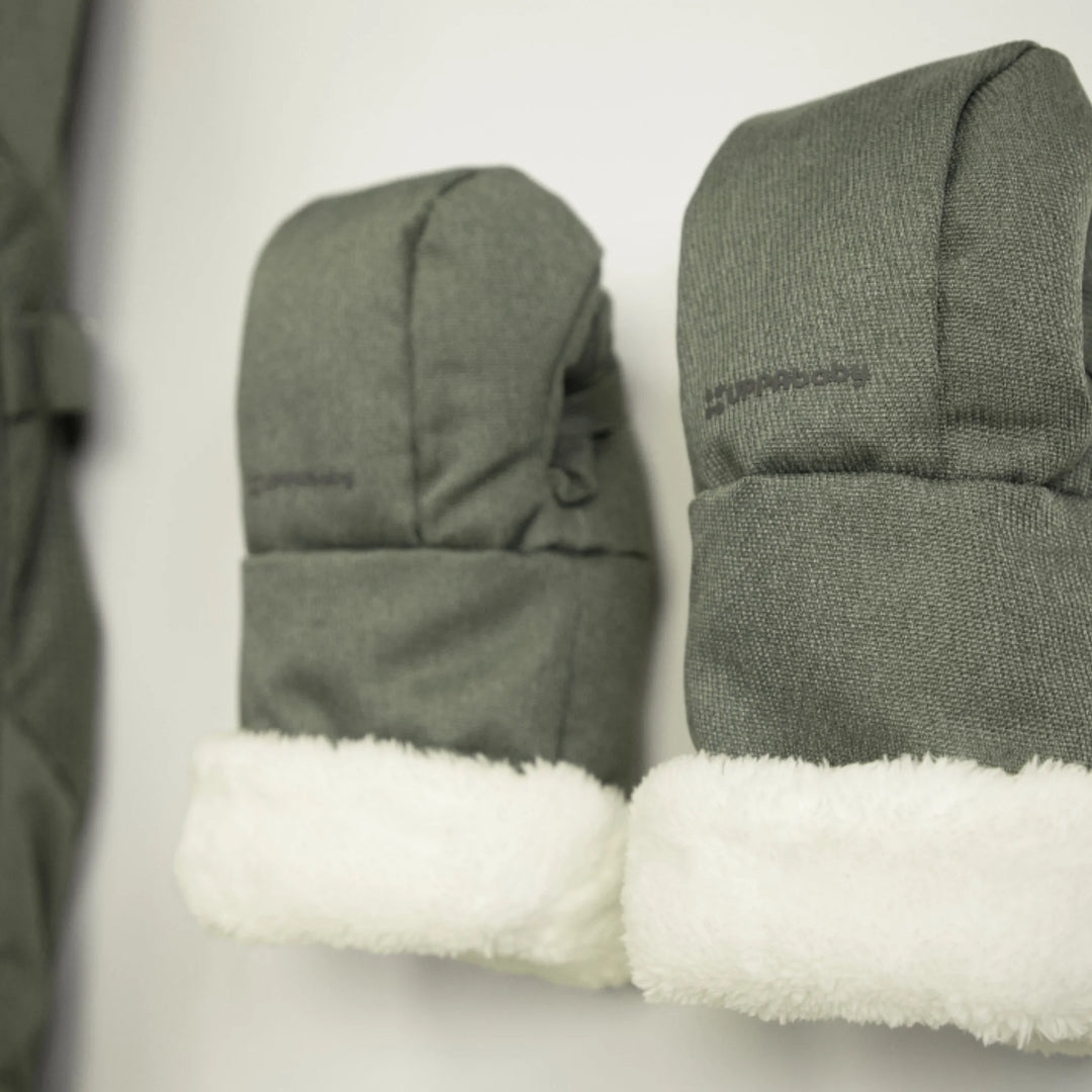 UPPAbaby Cozy Handmuffs Evelyn pushchair hand warmers showing soft fleece lining and insulated outer fabric, winter stroller mitts designed to keep hands warm in cold weather.