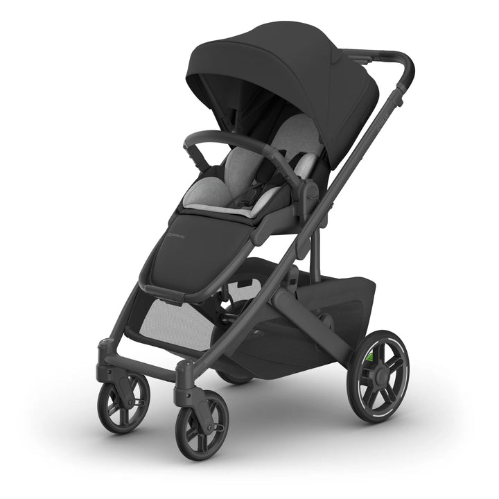 UPPAbaby Cruz V3 pram all black Jake fashion on a white background.