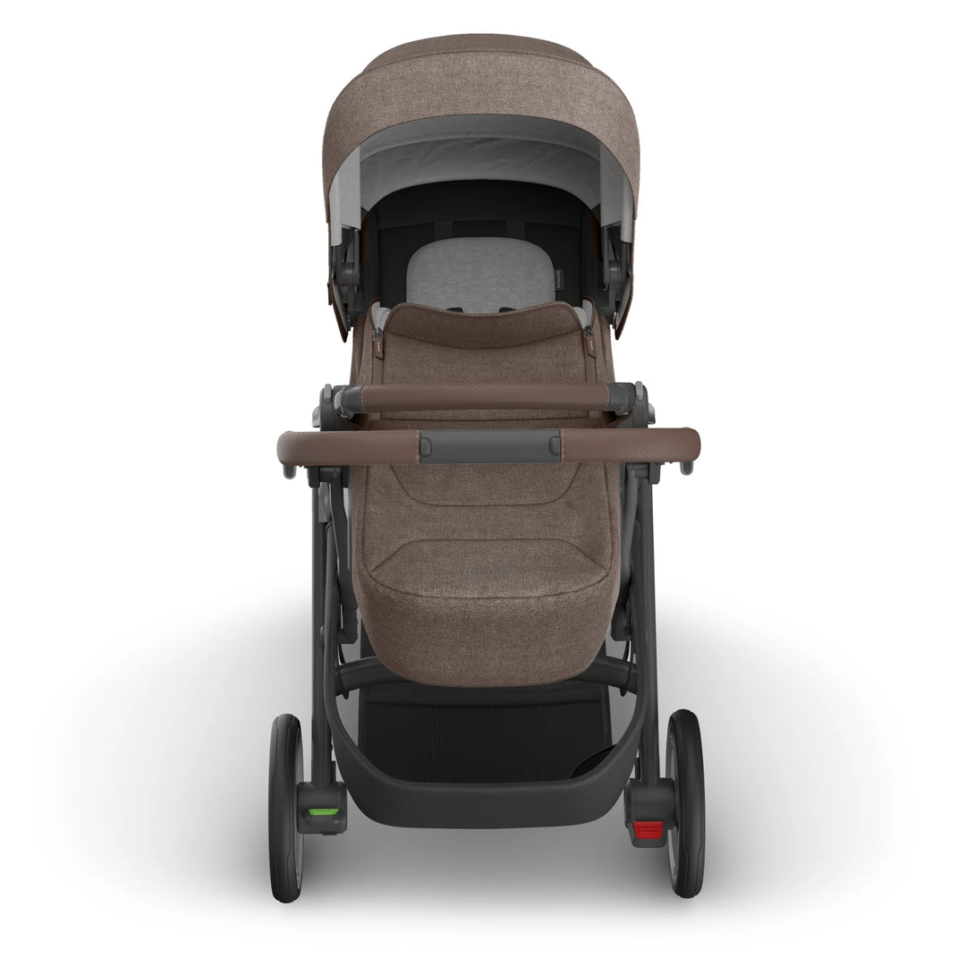 Front view of the newborn cover on the Cruz V3 Owen.